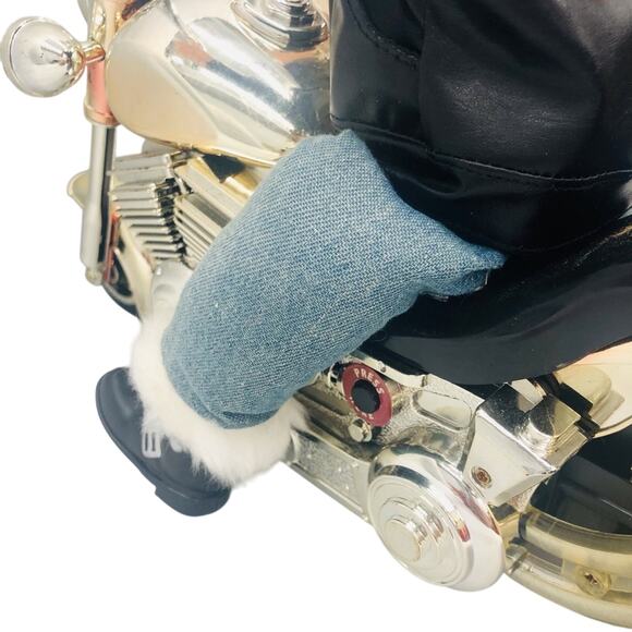 Motorcyle Singing Santa - Picture 5 of 17